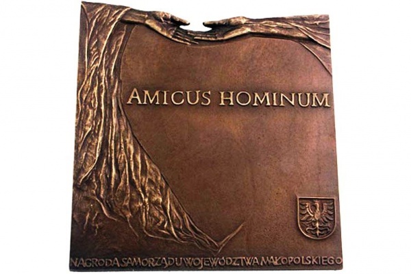 nagroda amicus hominum